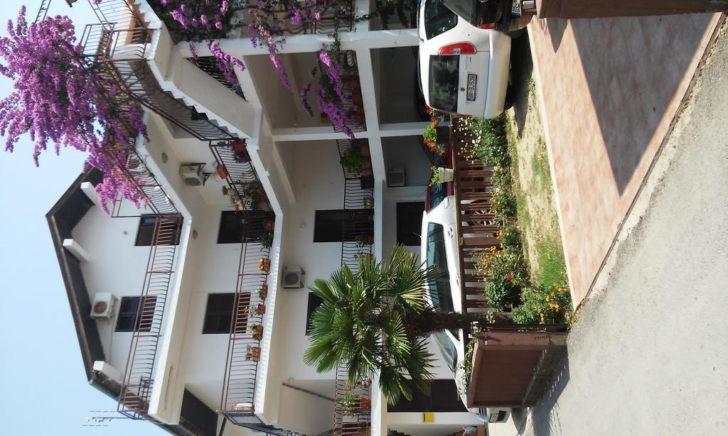 Apartmani Dado Улцин Екстериор снимка
