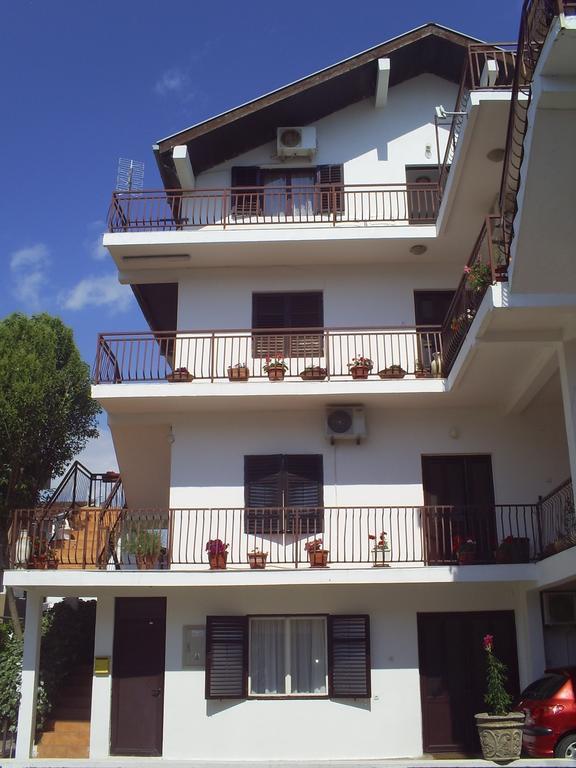Apartmani Dado Улцин Екстериор снимка